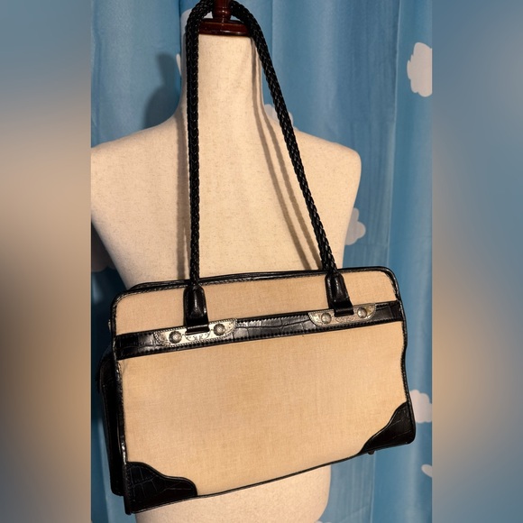 Vintage Bueno linen, silver tone southwest, leather shoulder bag. - Picture 3 of 10